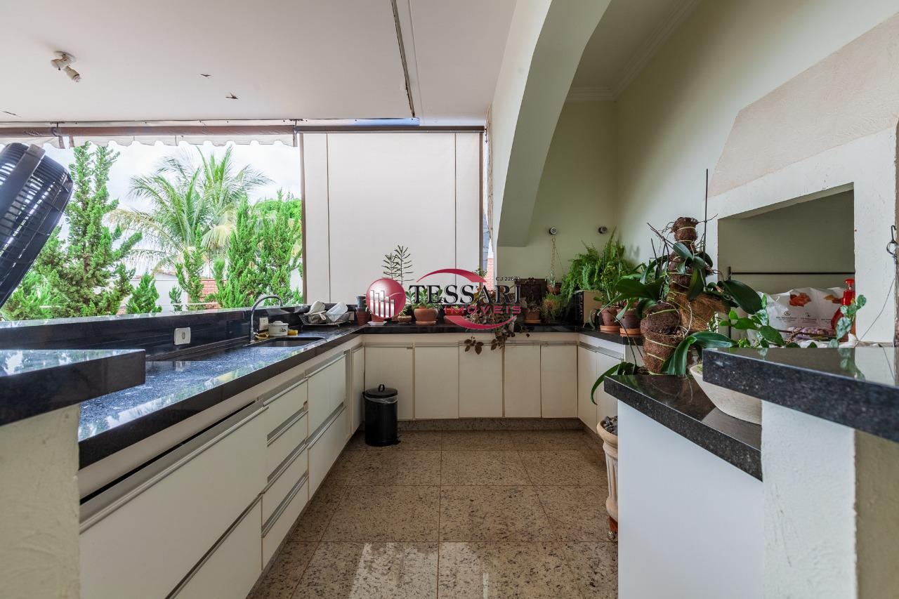 Casa com 4 quartos à venda, 610m² — foto 18 de 30