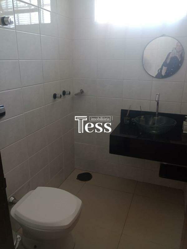 Casa com 3 quartos para aluguel, 450m² — foto 7 de 22