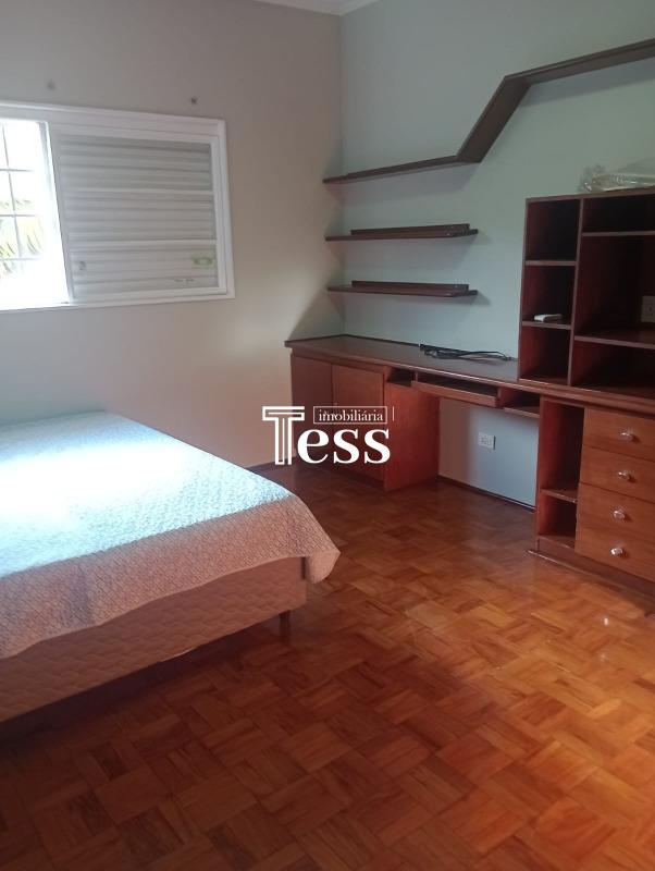 Casa com 3 quartos para aluguel, 450m² — foto 8 de 22