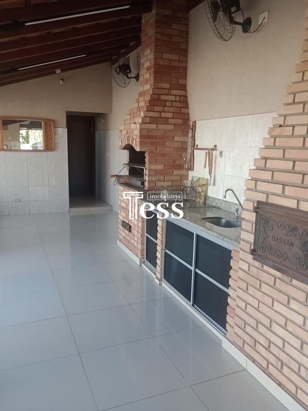 Casa com 3 quartos para aluguel, 450m² — foto 13 de 22