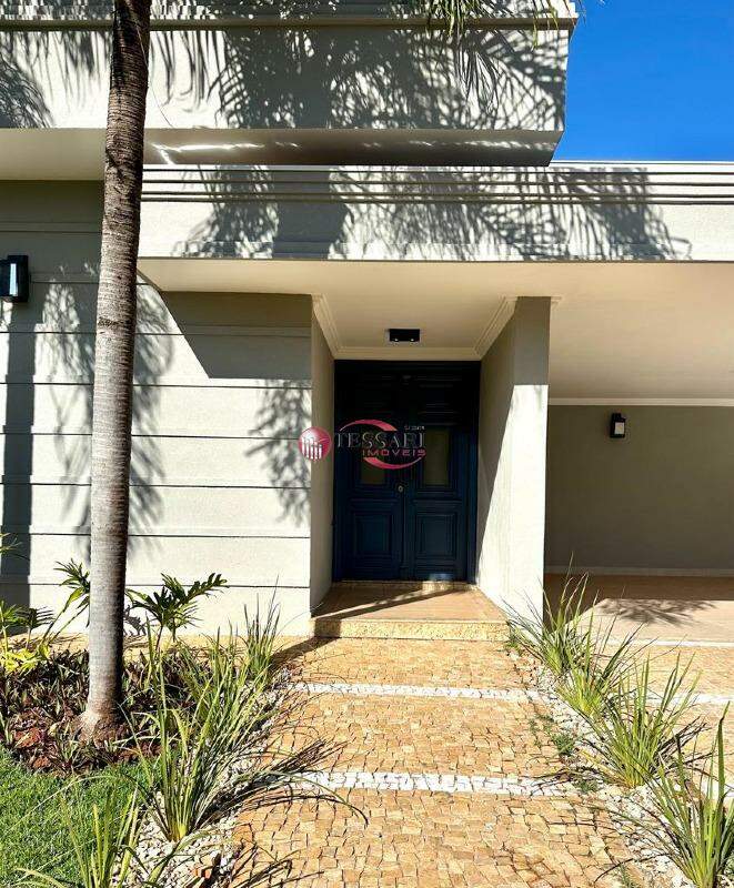 Casa de Condomínio com 3 quartos para aluguel, 238m² — foto 3 de 27