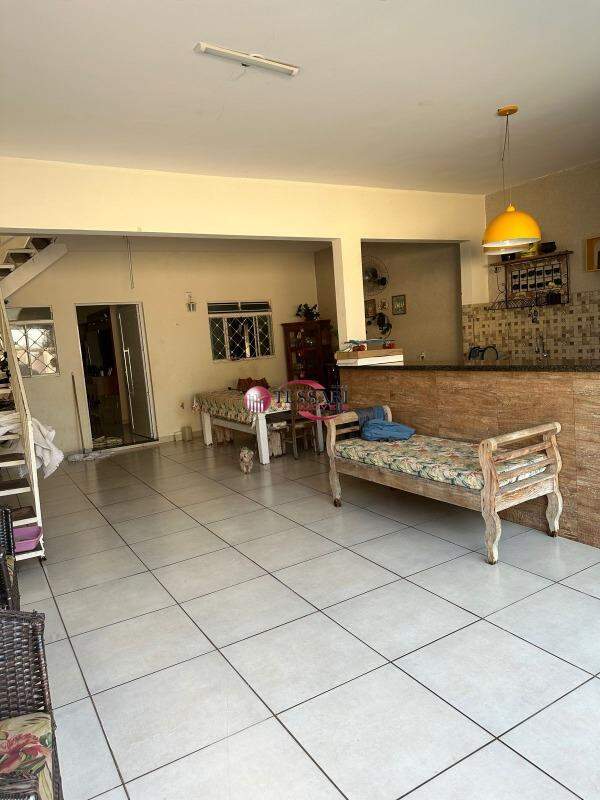 Sobrado com 3 quartos à venda, 180m² — foto 16 de 17