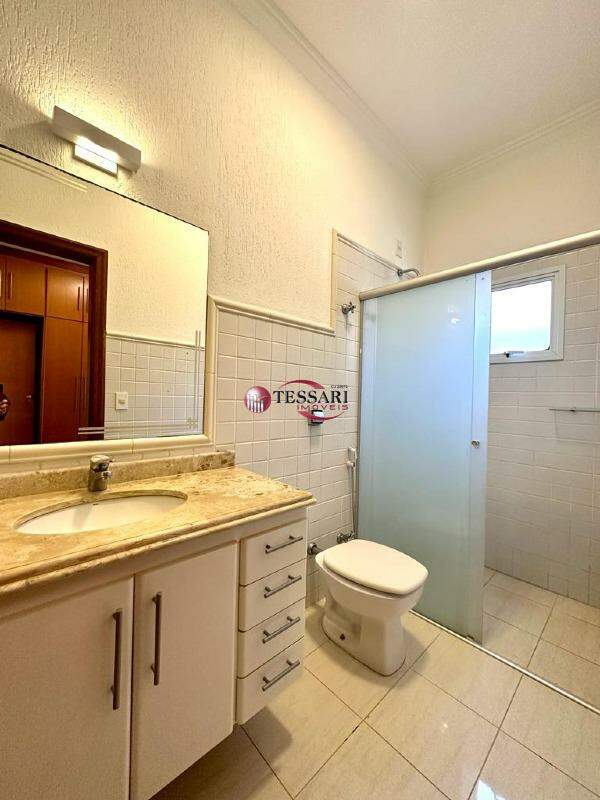 Casa de Condomínio com 3 quartos à venda, 238m² — foto 12 de 25