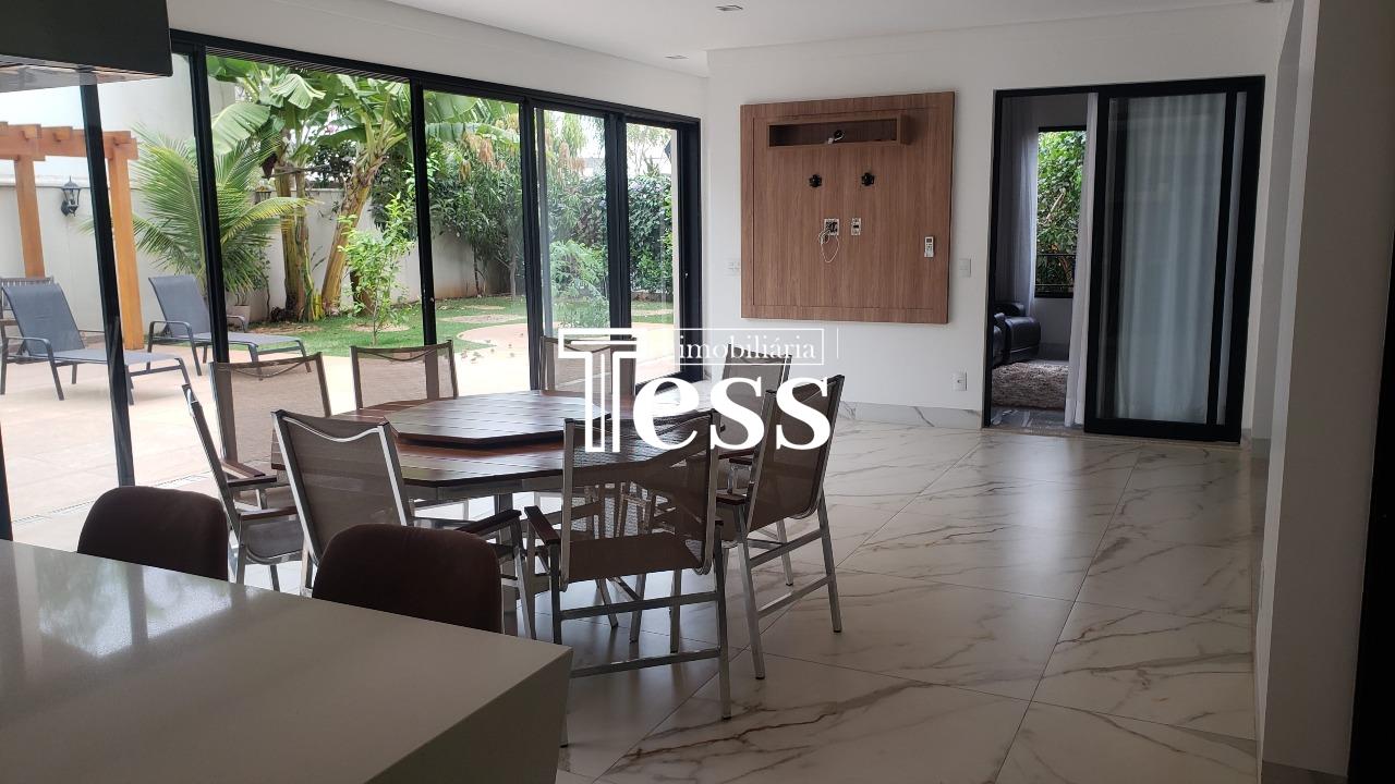 Casa de Condomínio com 4 quartos para aluguel, 500m² — foto 3 de 31