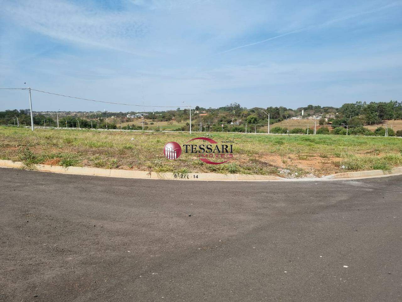 Terreno / Lote / Condomínio à venda, 307m² — foto 1 de 6