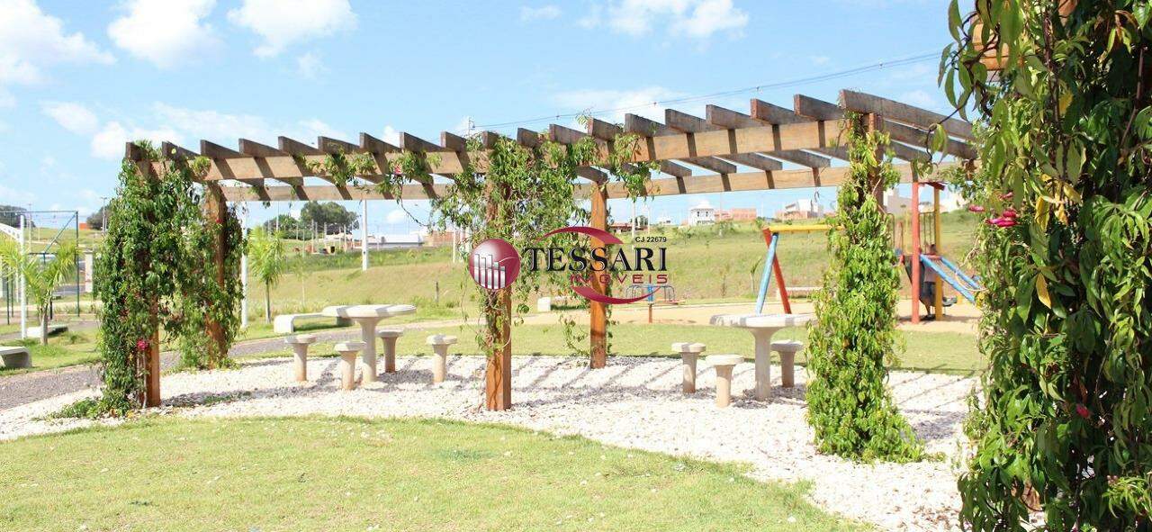 Terreno / Lote / Condomínio à venda, 160m² — foto 2 de 6