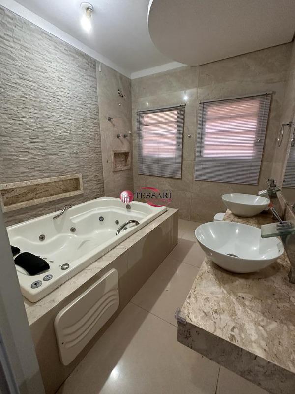 Casa com 3 quartos à venda, 140m² — foto 10 de 29