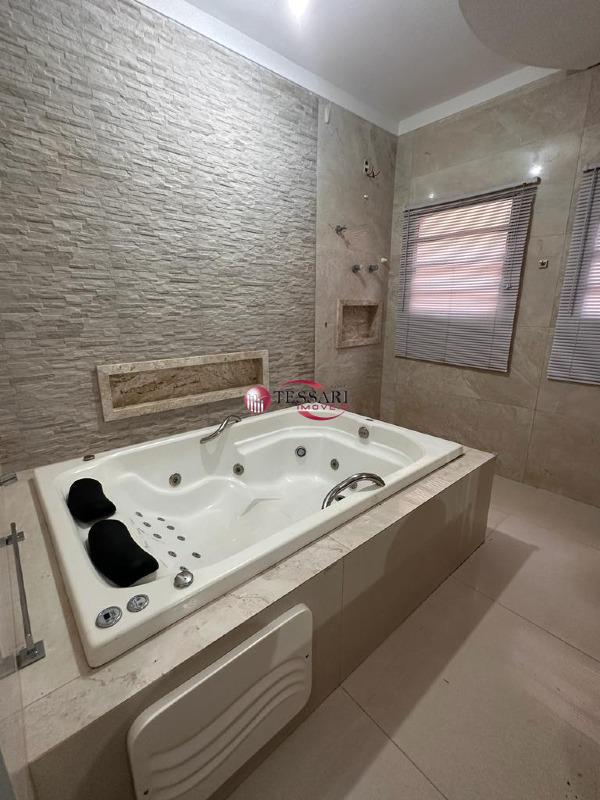 Casa com 3 quartos à venda, 140m² — foto 12 de 29