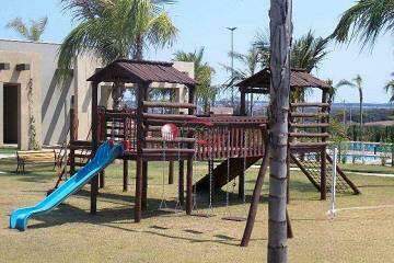 Terreno / Lote / Condomínio à venda, 307m² — foto 6 de 7