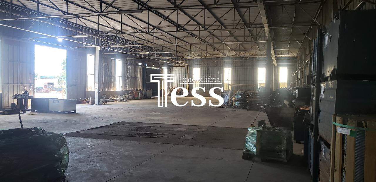 Loja / Salão / Ponto Comercial para aluguel, 2404m² — foto 21 de 25