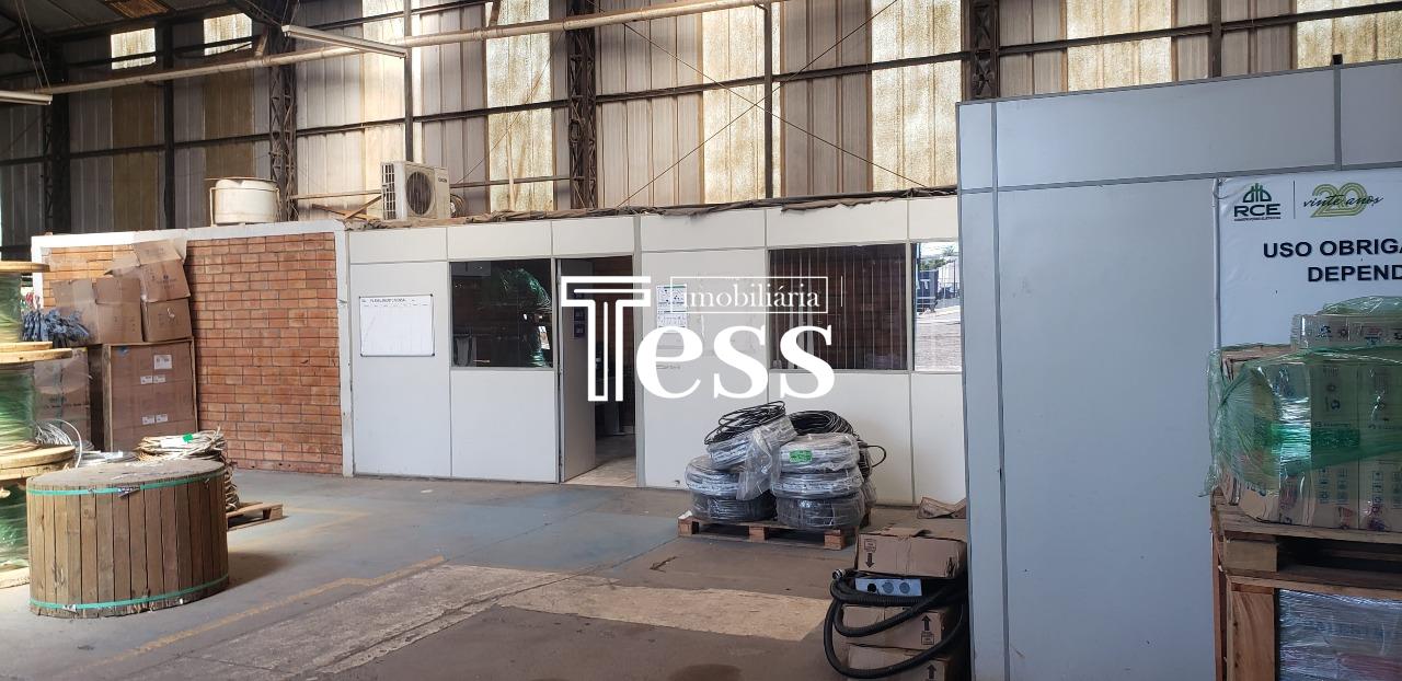 Loja / Salão / Ponto Comercial para aluguel, 2404m² — foto 16 de 25