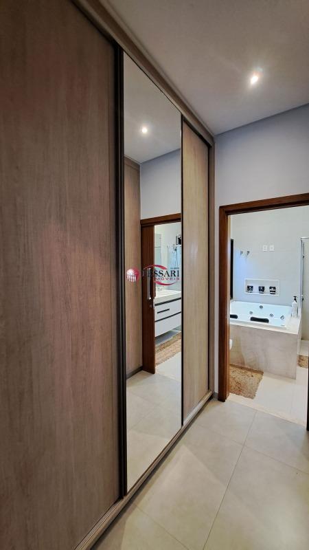 Casa de Condomínio com 3 quartos à venda, 200m² — foto 19 de 27