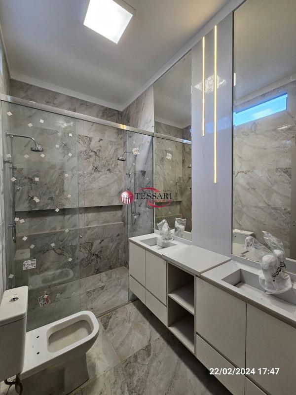 Casa de Condomínio com 3 quartos à venda, 180m² — foto 14 de 16