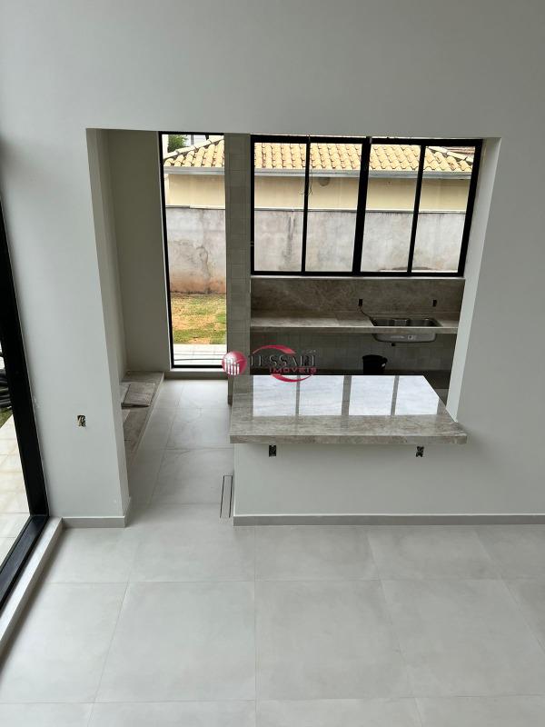 Casa de Condomínio com 3 quartos à venda, 249m² — foto 6 de 30