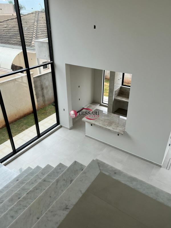 Casa de Condomínio com 3 quartos à venda, 249m² — foto 8 de 30