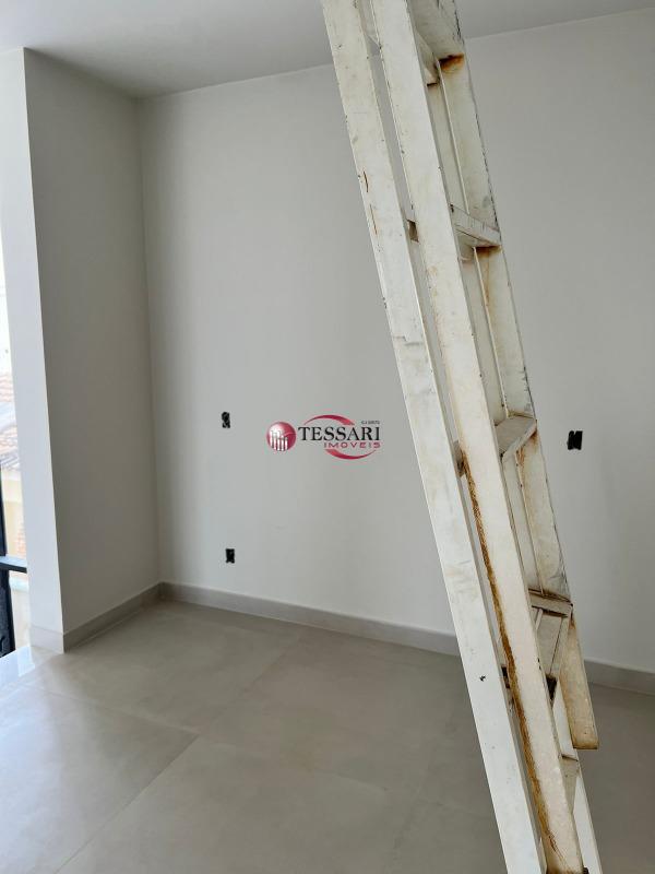 Casa de Condomínio com 3 quartos à venda, 249m² — foto 17 de 30
