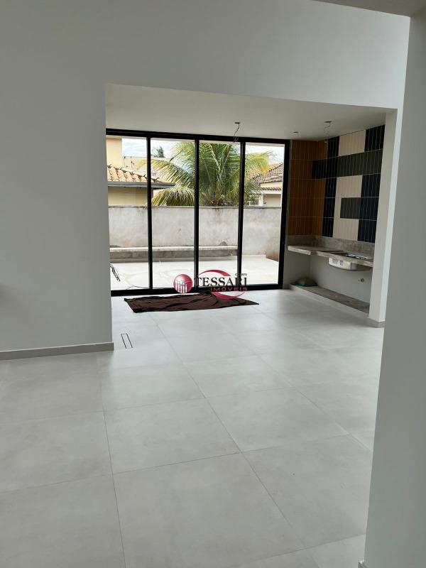 Casa de Condomínio com 3 quartos à venda, 249m² — foto 3 de 30