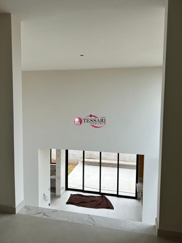 Casa de Condomínio com 3 quartos à venda, 249m² — foto 19 de 30