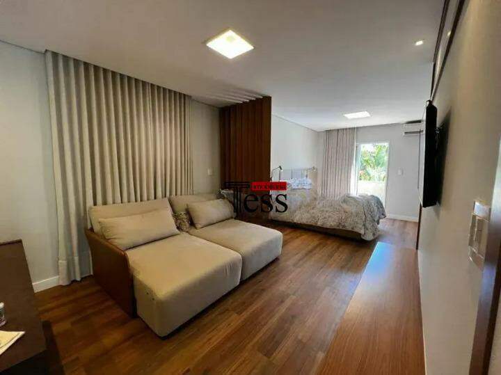Casa de Condomínio com 3 quartos para aluguel, 212m² — foto 20 de 27