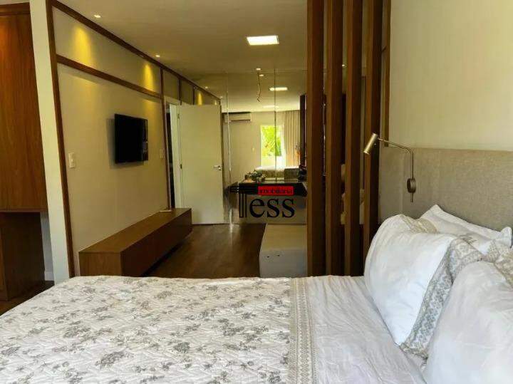 Casa de Condomínio com 3 quartos para aluguel, 212m² — foto 13 de 27
