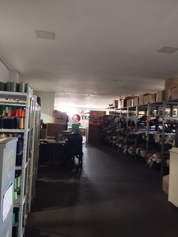Loja / Salão / Ponto Comercial para aluguel, 208m² — foto 18 de 20