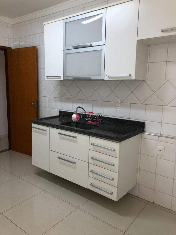 Apartamento com 3 quartos à venda, 95m² — foto 9 de 19