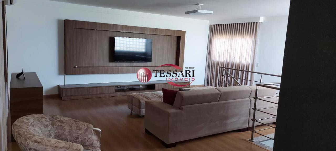 Casa de Condomínio com 4 quartos à venda, 360m² — foto 2 de 17