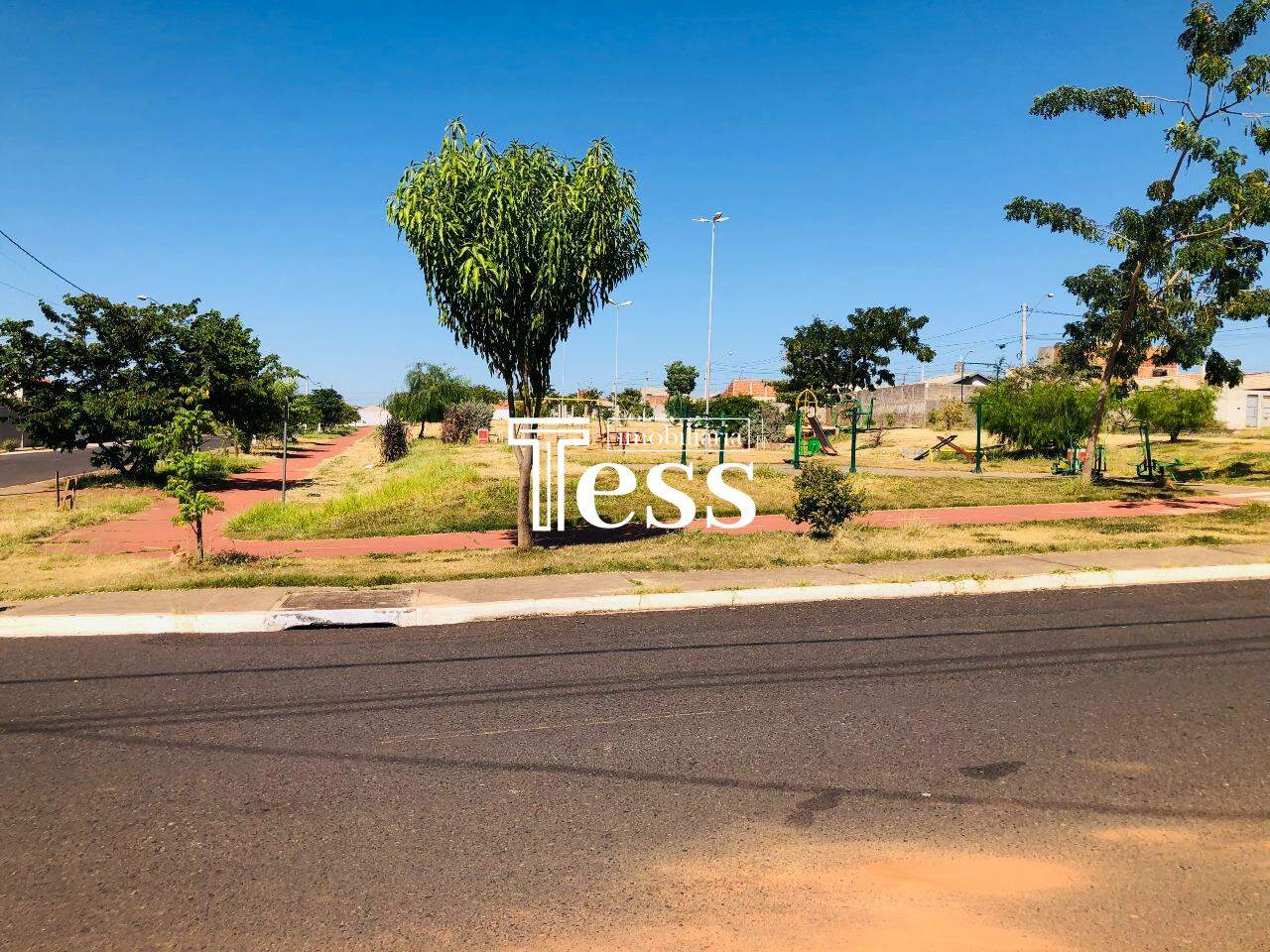 Casa com 2 quartos à venda, 44m² — foto 3 de 4
