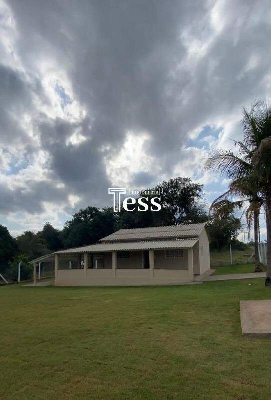 Fazenda / Sítio / Chácara com 3 quartos à venda, 118m² — foto 1 de 7