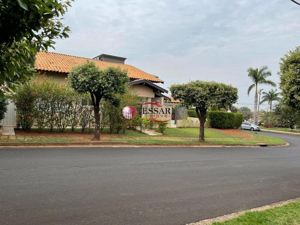 Casa de Condomínio com 3 quartos para aluguel, 350m² — foto 1 de 25