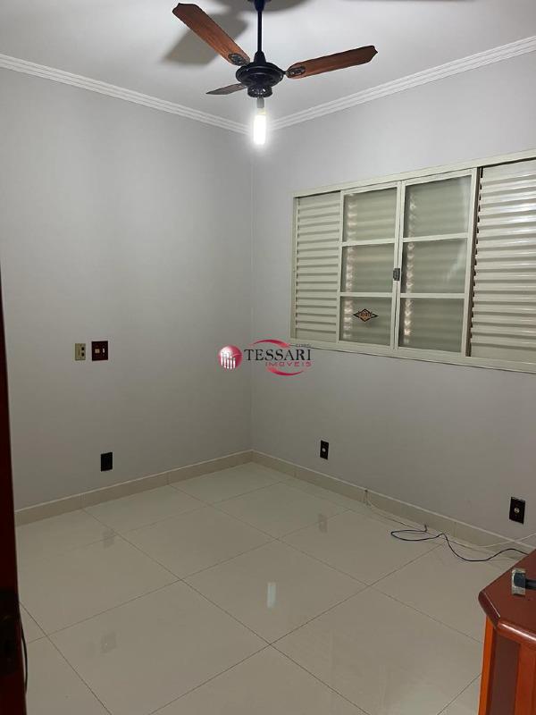 Casa de Condomínio com 3 quartos para aluguel, 350m² — foto 10 de 25