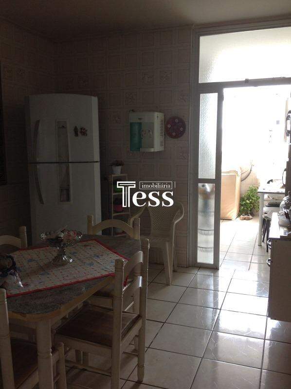 Apartamento com 3 quartos à venda, 110m² — foto 8 de 12