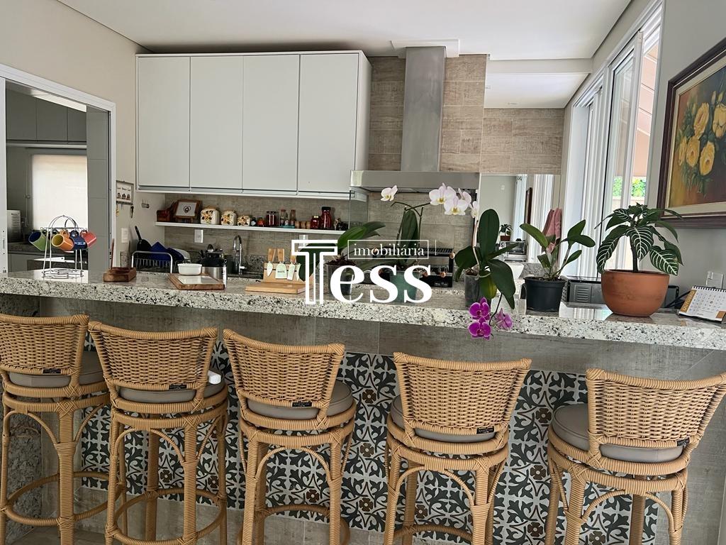 Casa de Condomínio com 4 quartos à venda, 320m² — foto 12 de 24
