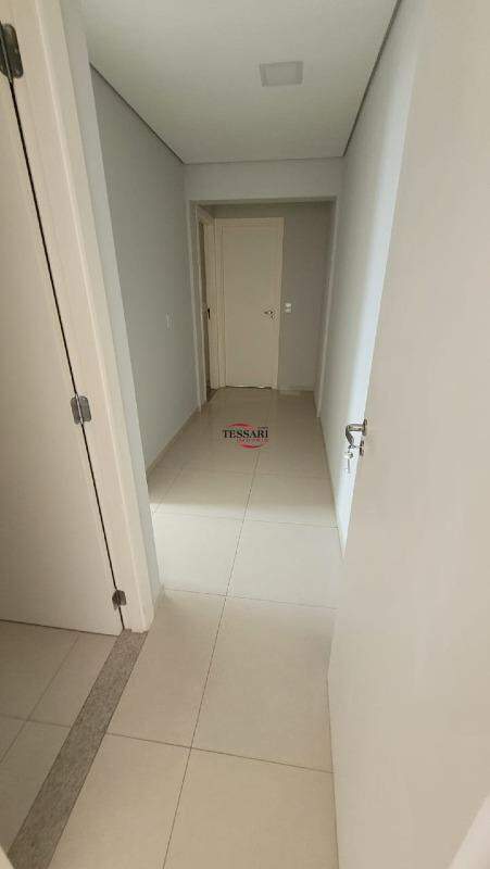 Apartamento com 3 quartos para aluguel, 105m² — foto 11 de 20