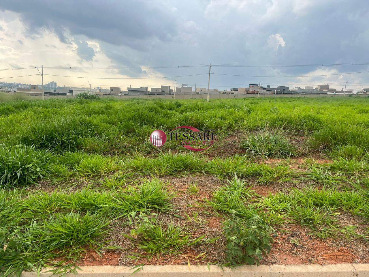 Terreno / Lote / Condomínio à venda, 300m² — foto 2 de 6