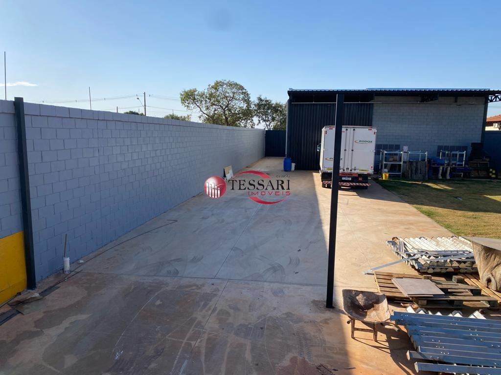 Loja / Salão / Ponto Comercial à venda, 250m² — foto 3 de 8