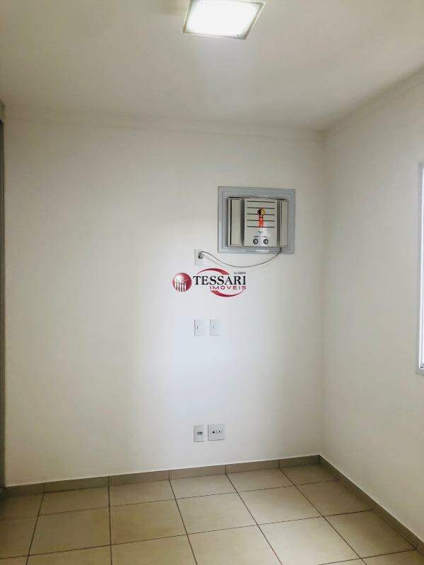 Apartamento com 2 quartos à venda, 70m² — foto 13 de 16
