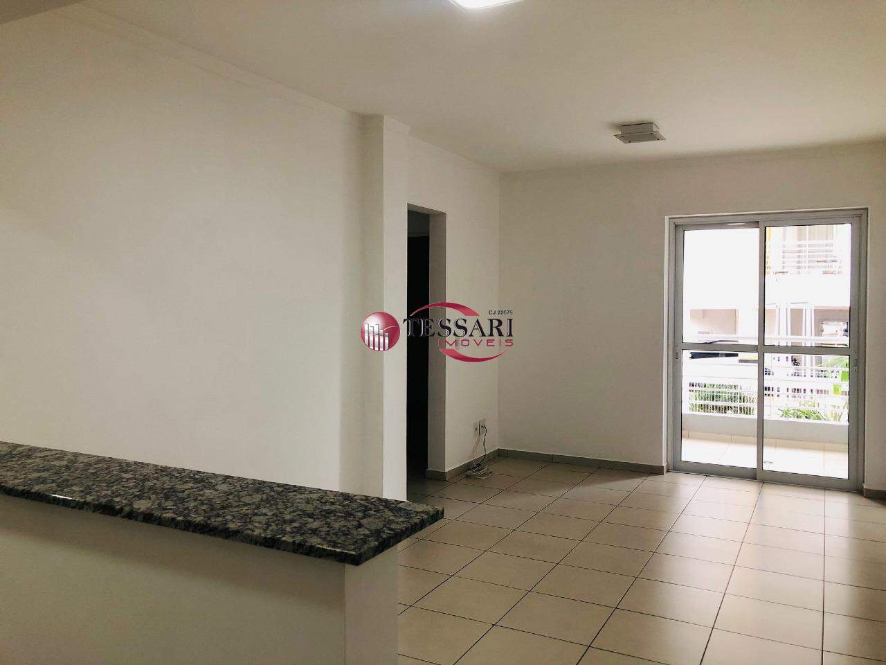 Apartamento com 2 quartos à venda, 70m² — foto 2 de 16