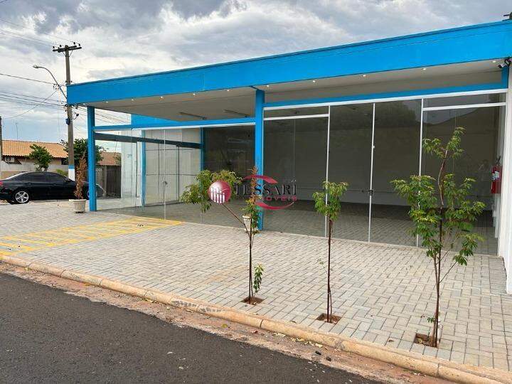 Loja / Salão / Ponto Comercial à venda, 125m² — foto 2 de 8