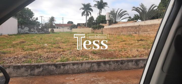 Terreno / Lote / Condomínio à venda, 850m² — foto 3 de 4