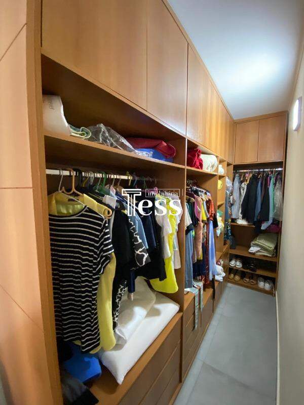 Casa com 3 quartos à venda, 320m² — foto 9 de 20
