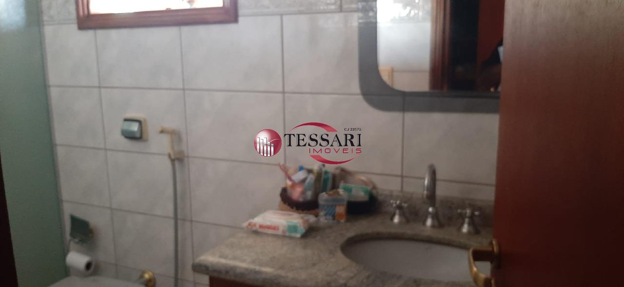 Casa com 4 quartos à venda, 450m² — foto 17 de 26
