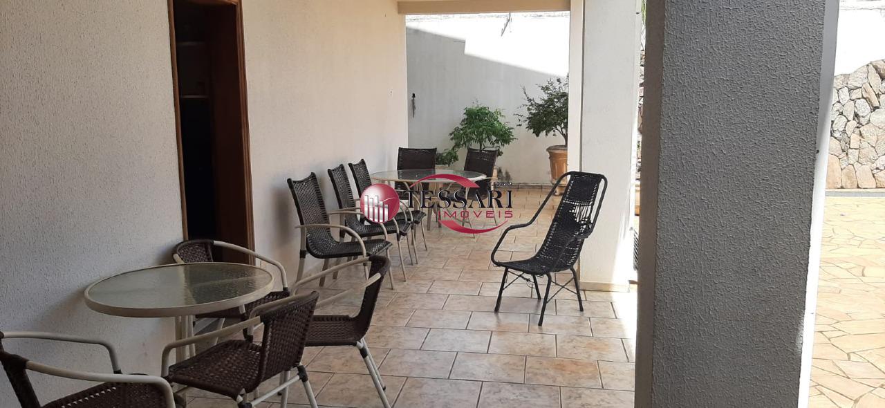 Casa com 4 quartos à venda, 450m² — foto 9 de 26