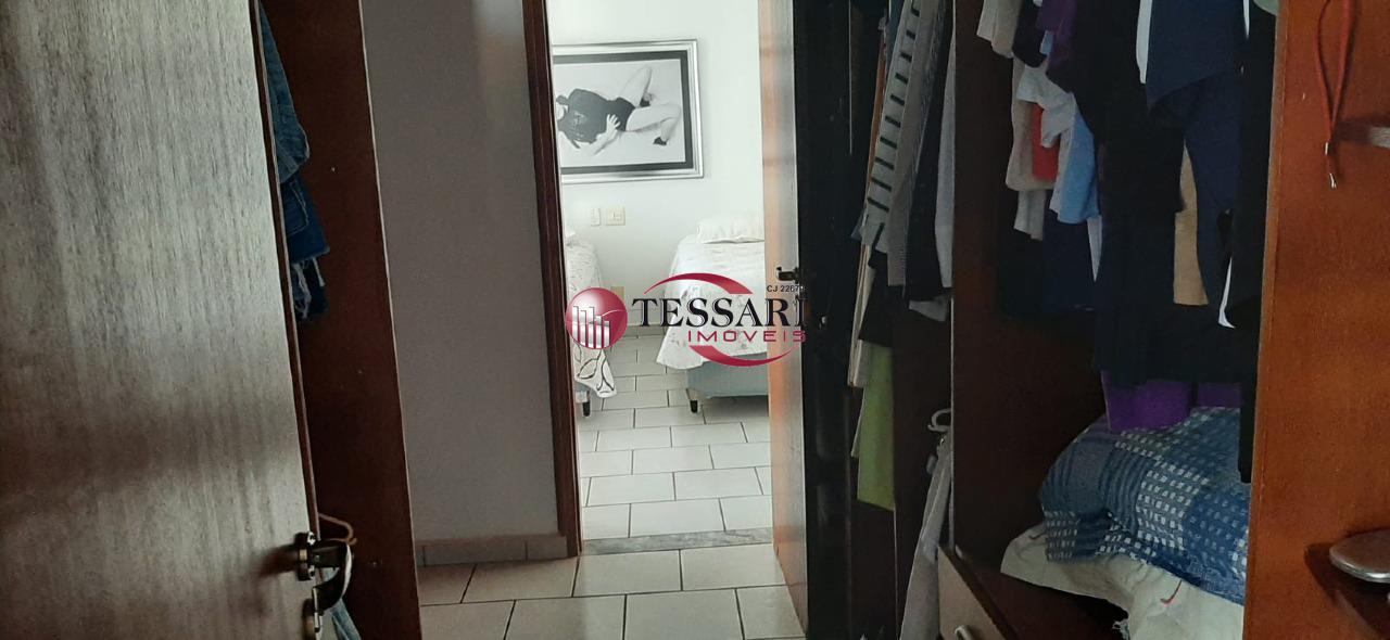 Casa com 4 quartos à venda, 450m² — foto 13 de 26