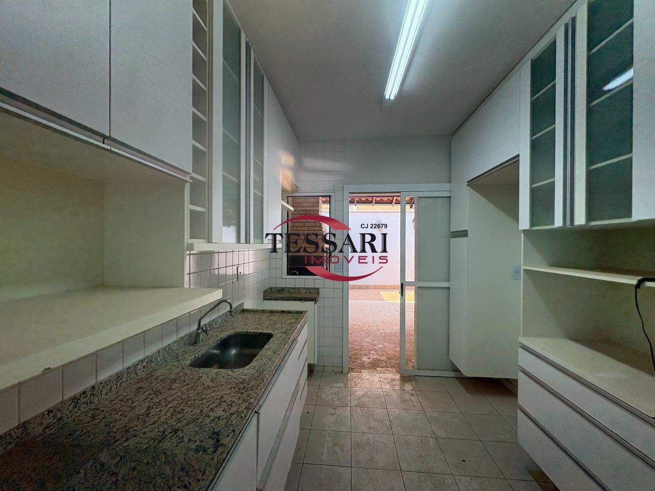 Casa de Condomínio com 3 quartos à venda, 130m² — foto 6 de 29