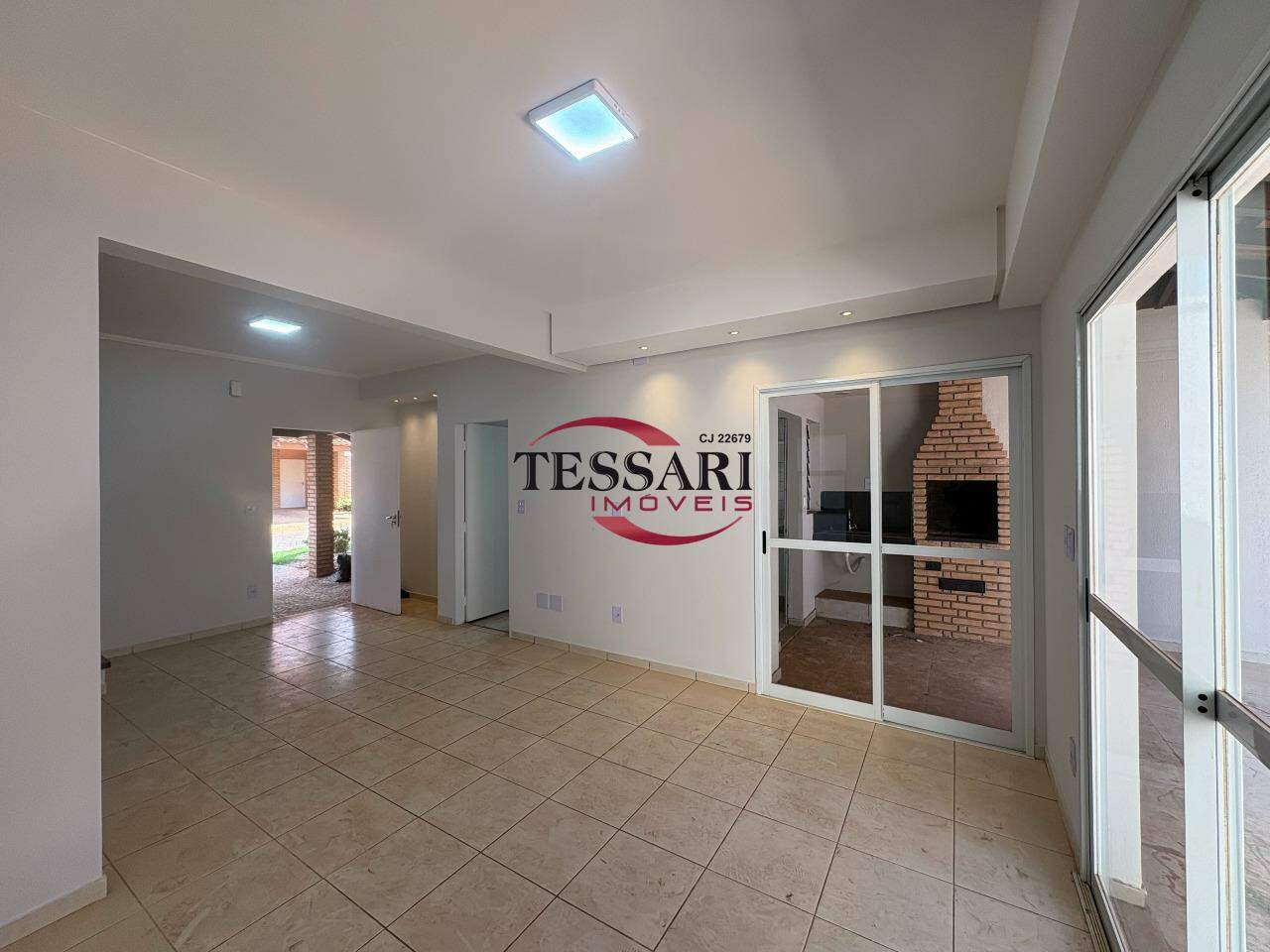 Casa de Condomínio com 3 quartos à venda, 130m² — foto 3 de 29
