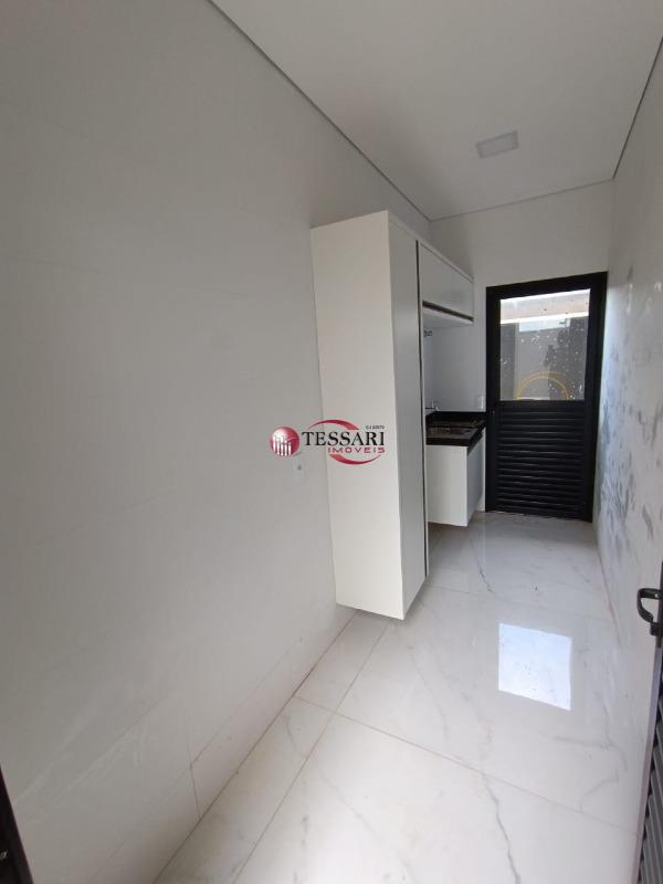 Casa de Condomínio com 3 quartos à venda, 195m² — foto 8 de 27