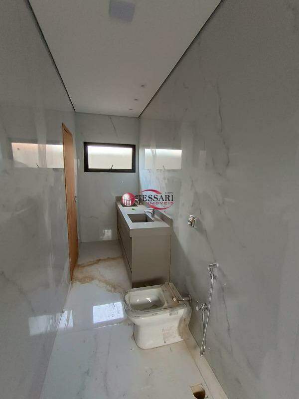 Casa de Condomínio com 3 quartos à venda, 195m² — foto 22 de 27