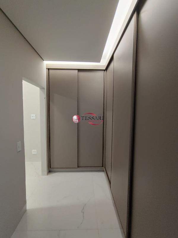 Casa de Condomínio com 3 quartos à venda, 195m² — foto 19 de 27