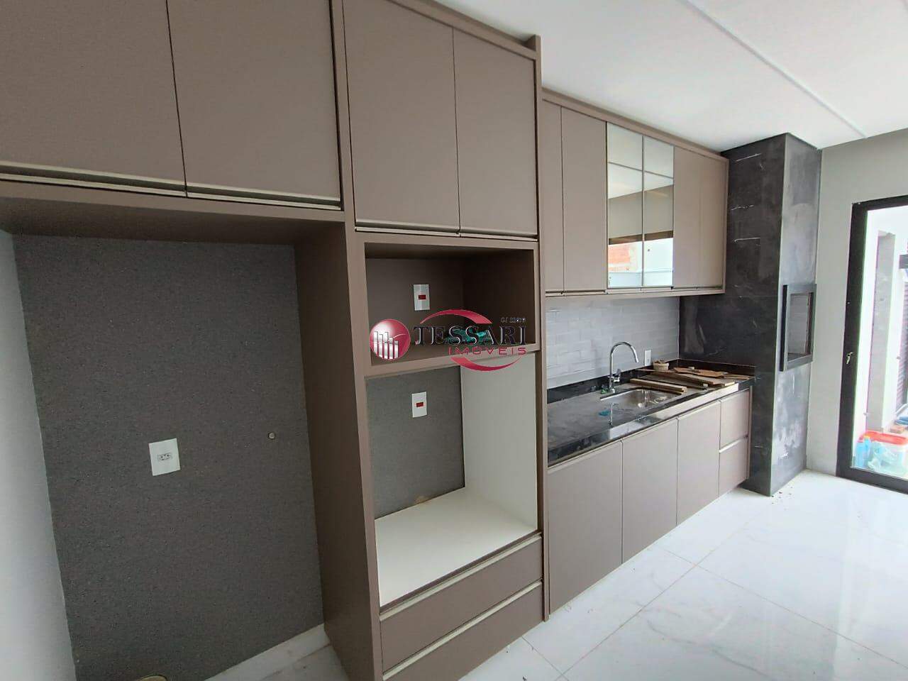 Casa de Condomínio com 3 quartos à venda, 195m² — foto 6 de 27